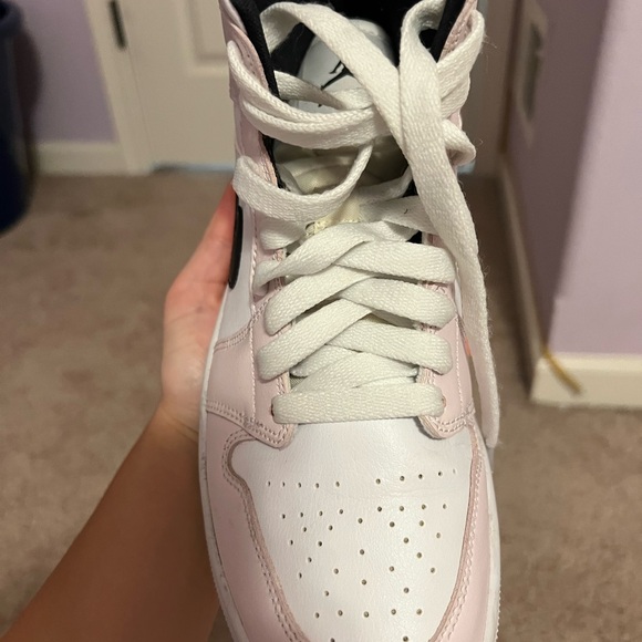 Jordan’s rose - Picture 3 of 3